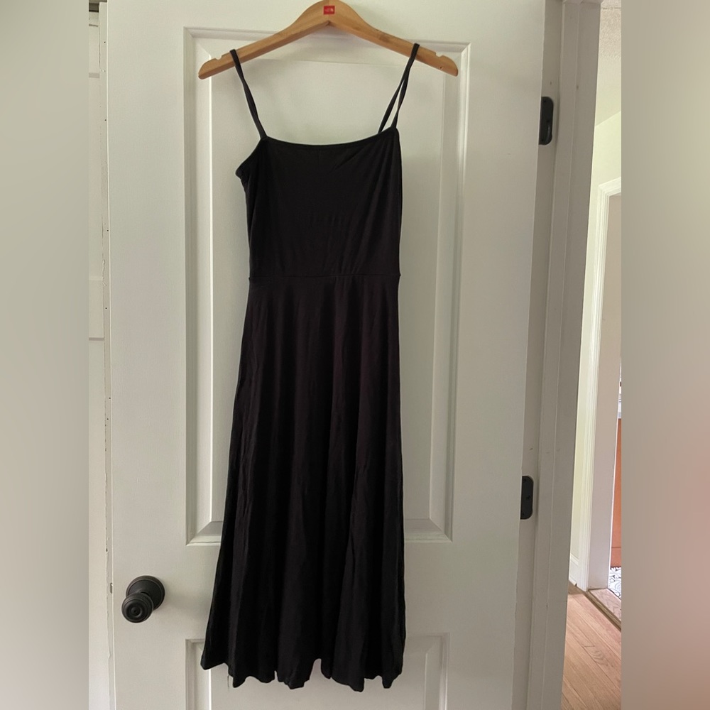 Aritzia Wilfred Free Midi shift dress SMALL